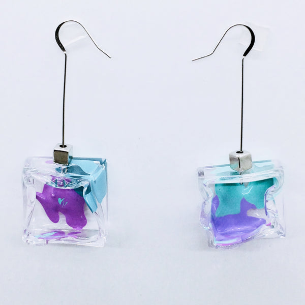 Clear/Purple Node Art Cube Earrings.02